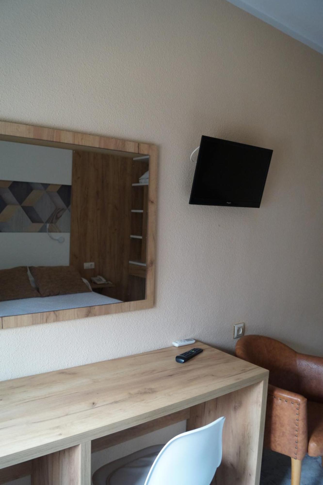 Hostal Real Plasencia Luaran gambar