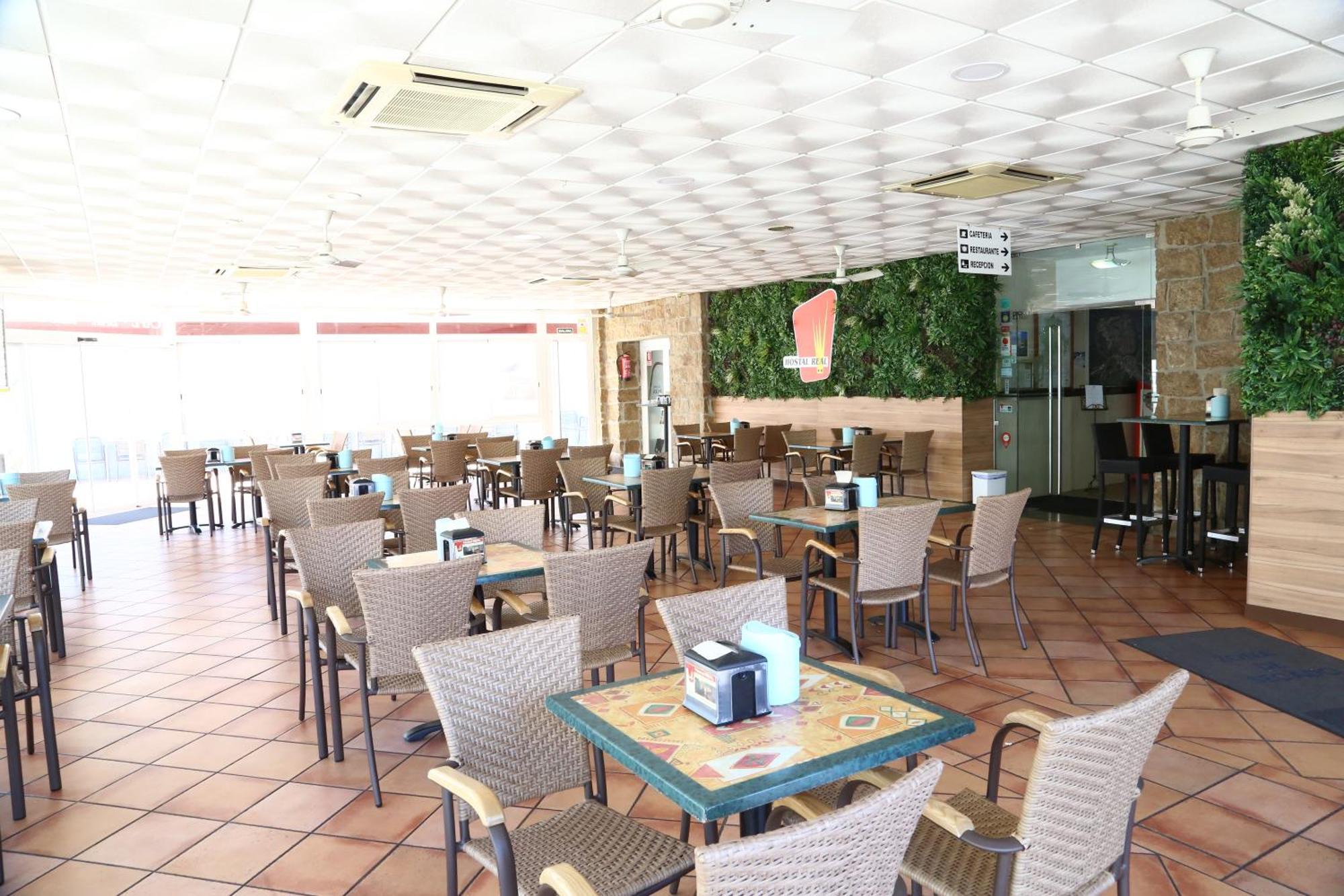 Hostal Real Plasencia Luaran gambar