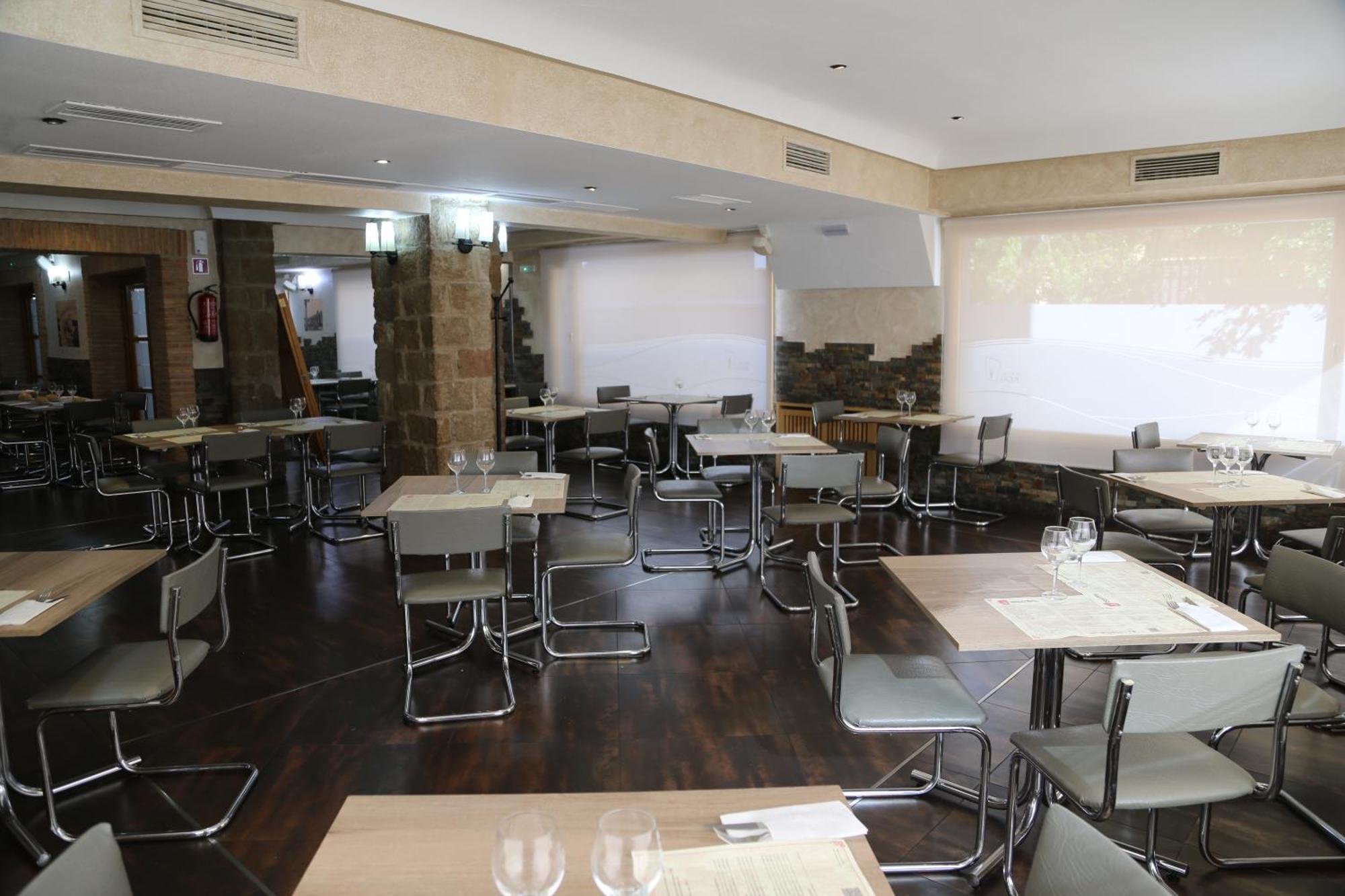 Hostal Real Plasencia Luaran gambar