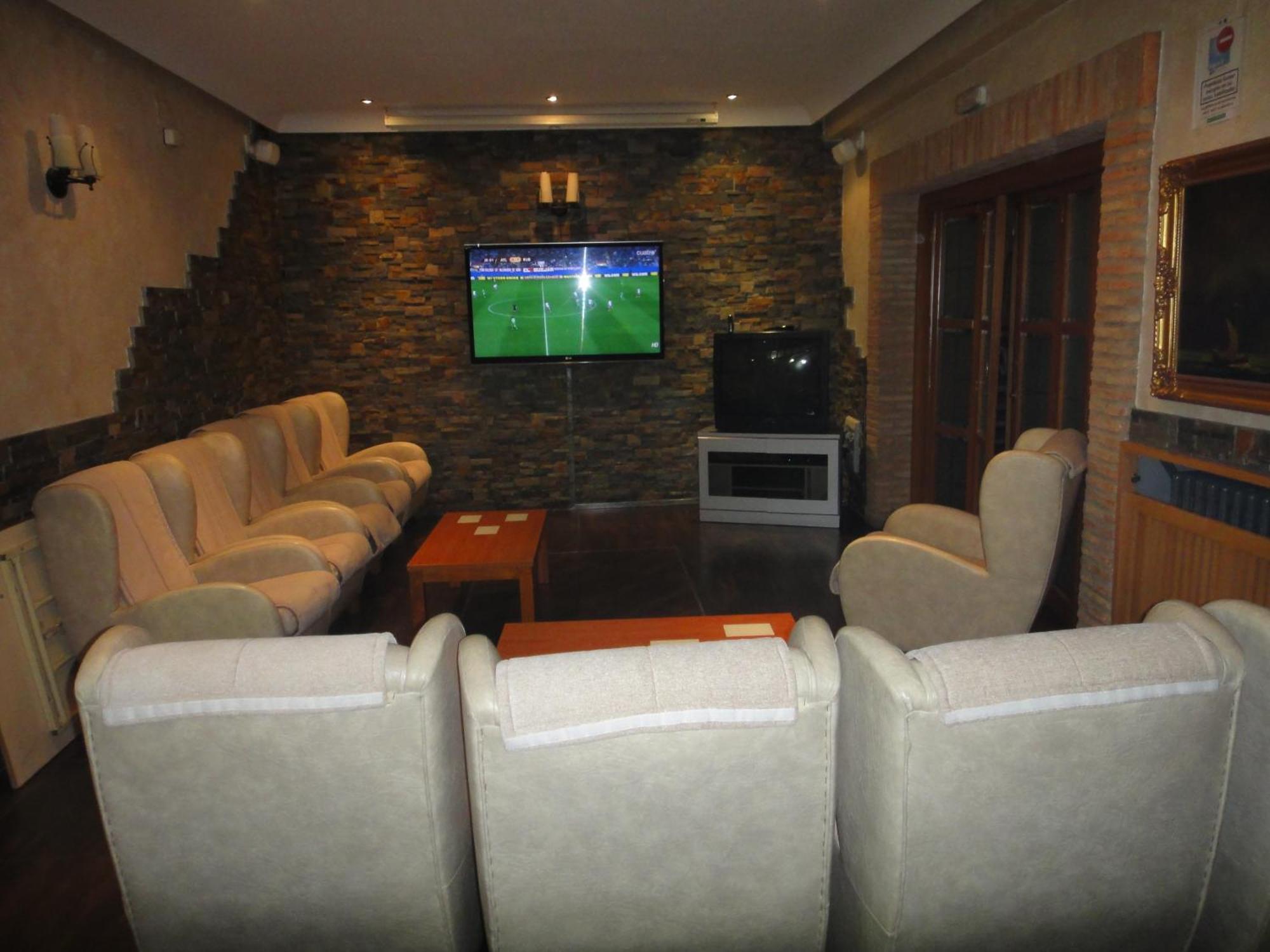 Hostal Real Plasencia Luaran gambar