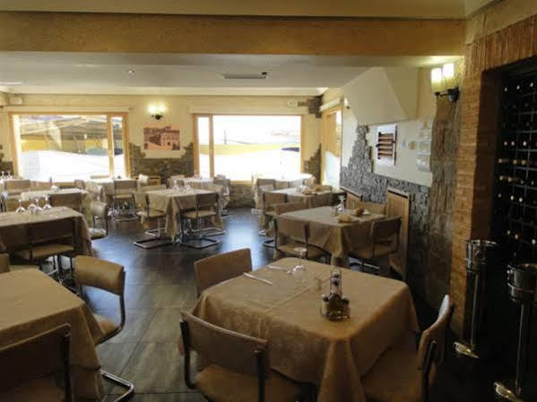 Hostal Real Plasencia Luaran gambar